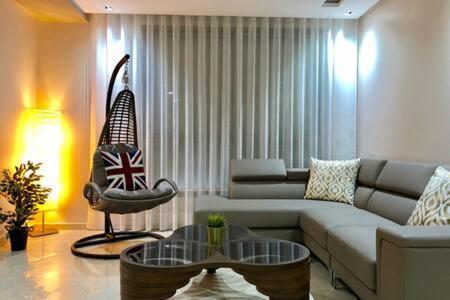 Contemporary Floor Bourgogne - By Appartali *